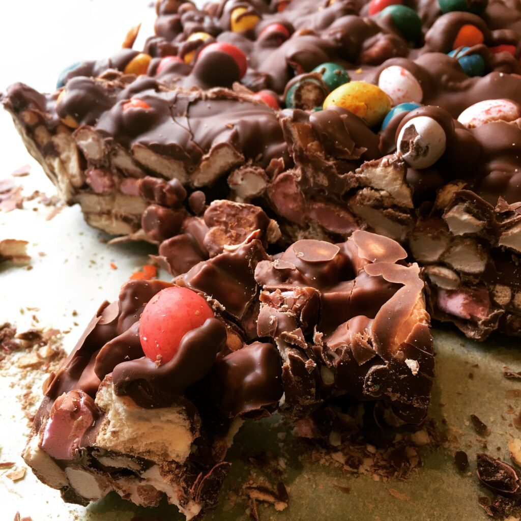 an image of chocolate rocky road pudding
